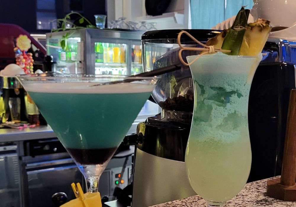 Orzeźwiające koktajle i&nbsp;drinki w&nbsp;Barze Na Klifie
